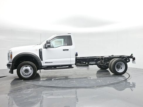 New 2024 Ford F450 XL w/ XL Chrome Package image 17