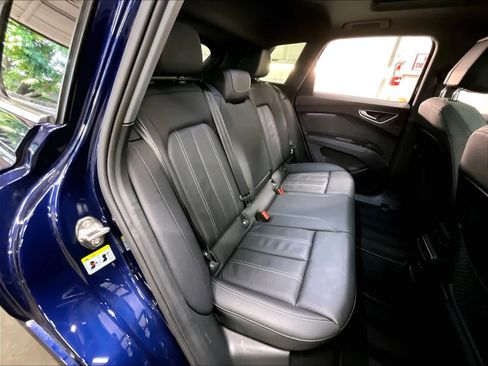 Used 2023 Audi Q4 e-tron Premium Plus w/ Premium Plus RWD image 28