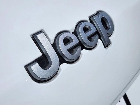 New 2025 Jeep Grand Cherokee L Limited w/ Trailer Tow Package AWD/4WD image 7