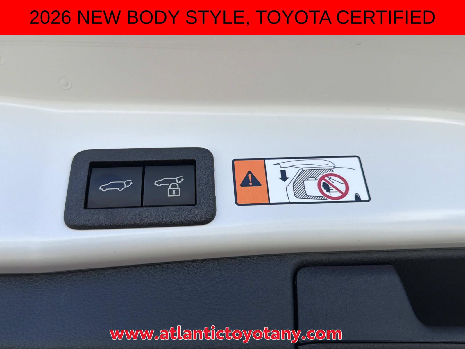 Used 2026 Toyota RAV4 XLE Premium AWD/4WD image 9