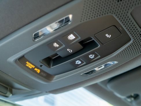 Certified 2026 Porsche Cayenne image 30