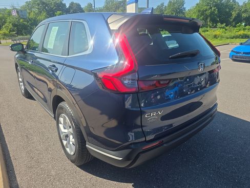 Used 2024 Honda CR-V LX image 7