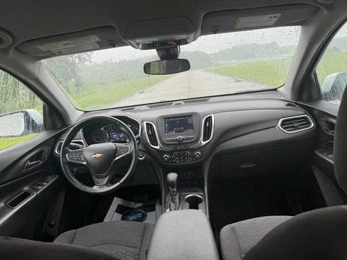 Used 2024 Chevrolet Equinox LT w/ LPO, Floor Liner Package FWD image 19