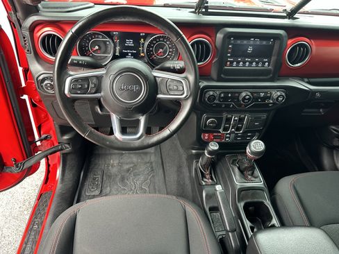 Used 2021 Jeep Gladiator Rubicon w/ Cold Weather Group image 30