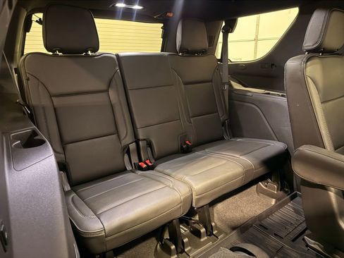 Used 2021 GMC Yukon Denali w/ Denali Premium Package image 36