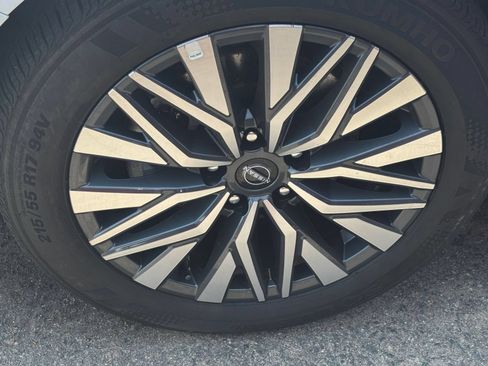 Used 2026 Nissan Altima 2.5 SV FWD image 35
