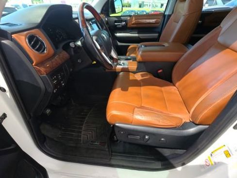 Used 2019 Toyota Tundra Platinum AWD/4WD image 21