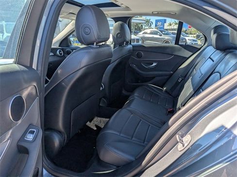 Used 2019 Mercedes-Benz C 300 Sedan image 8