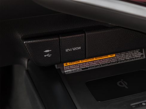 Used 2020 Toyota Camry XSE FWD image 43