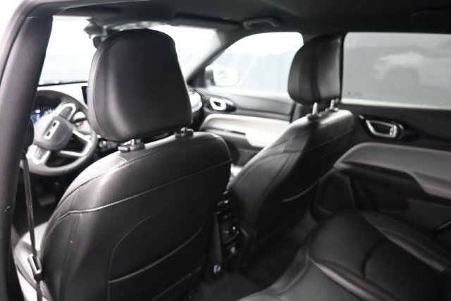 Used 2024 Jeep Compass Limited AWD/4WD image 30