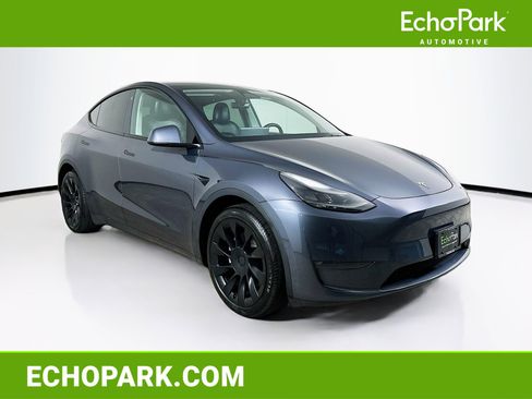 Used 2023 Tesla Model Y Long Range image 1