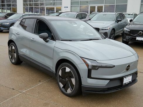 New 2026 Volvo EX30 Ultra image 4