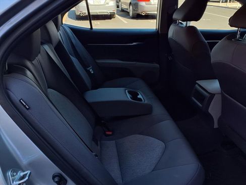Used 2021 Toyota Camry LE image 22