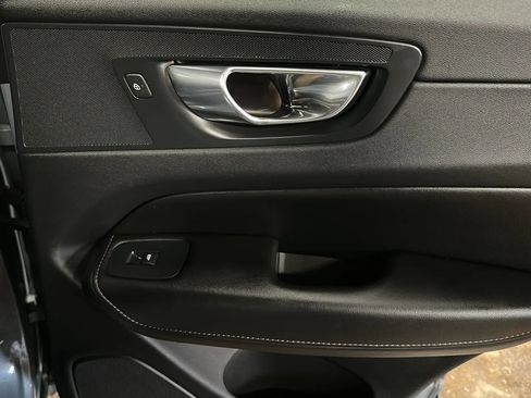 Used 2022 Volvo XC60 T8 Inscription w/ Advanced Package image 16