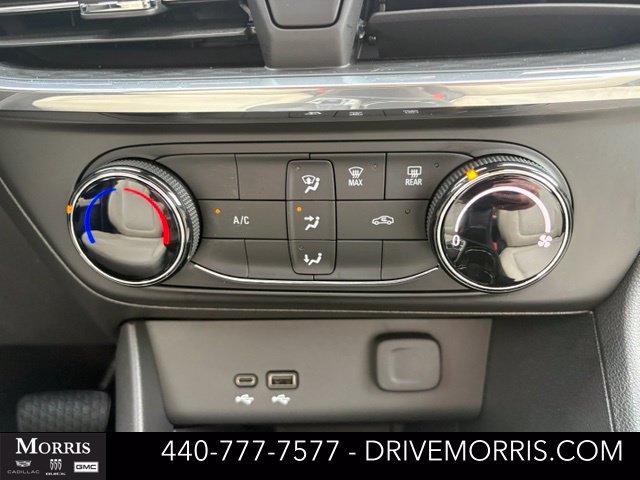Certified 2024 Buick Encore GX Preferred FWD image 30