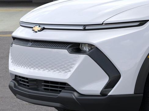 New 2026 Chevrolet Equinox EV LT image 13