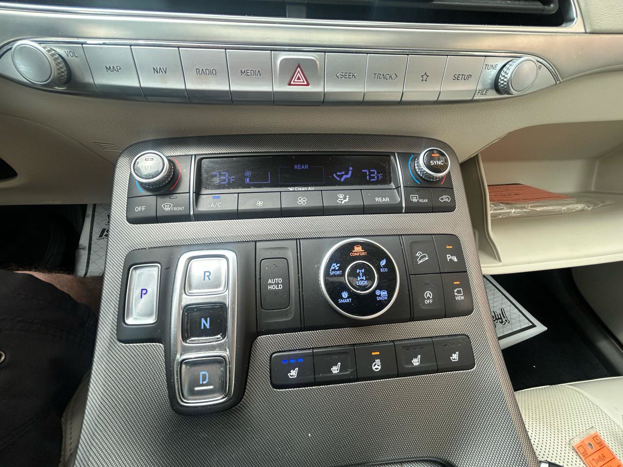 Used 2020 Hyundai Palisade Limited w/ Winter Weather Package AWD/4WD image 15