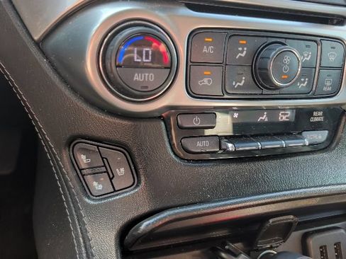 Used 2018 Chevrolet Tahoe Premier AWD/4WD image 21