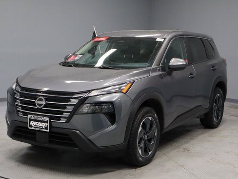 Certified 2024 Nissan Rogue SV image 8