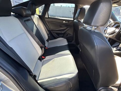 Used 2019 Volkswagen Jetta R-Line w/ R-Line Cold Weather Package image 37