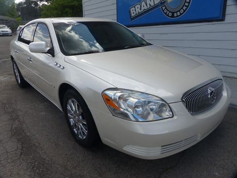 Used 2009 Buick Lucerne CXL image 4