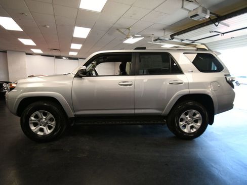 Certified 2024 Toyota 4Runner SR5 image 4