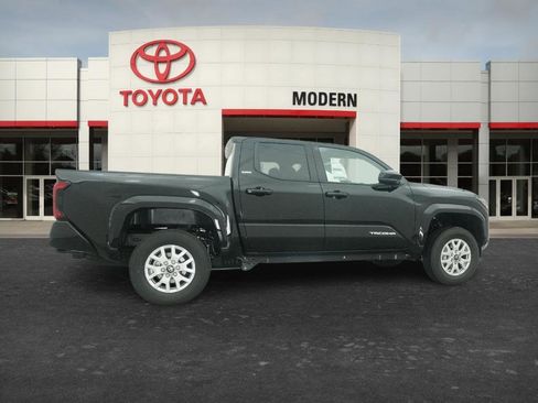 New 2026 Toyota Tacoma SR5 AWD/4WD image 18