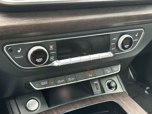 Used 2024 Audi Q5 2.0T Premium Plus image 25