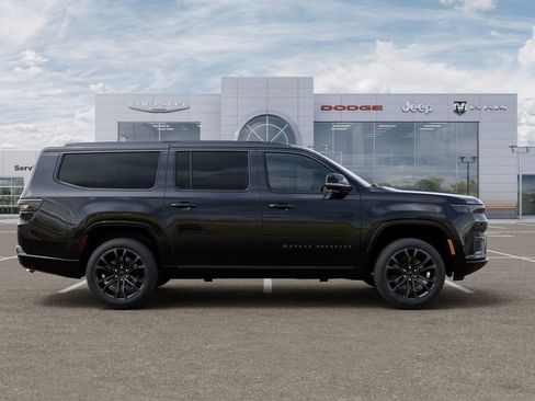 New 2026 Jeep Grand Wagoneer L Summit AWD/4WD image 23