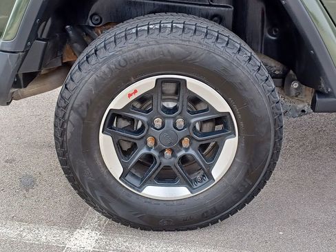 Used 2020 Jeep Wrangler Unlimited Rubicon w/ Dual Top Group image 5