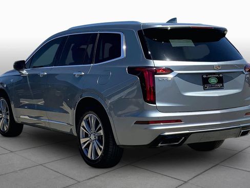 Used 2024 Cadillac XT6 Premium Luxury w/ Technology Package FWD image 11