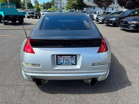 Used 2006 Nissan 350Z Coupe w/ (N93) Cargo Convenience Pkg RWD image 18