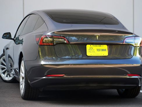 Used 2023 Tesla Model 3 Standard Range RWD image 6