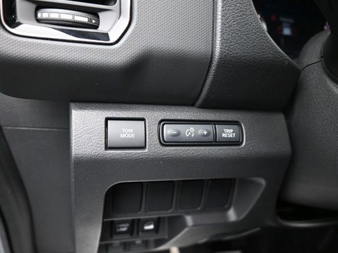 Used 2024 Nissan Frontier PRO-4X w/ Off-Road Protection Package image 20