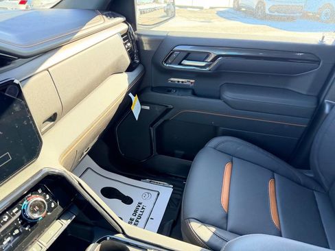 New 2026 GMC Sierra 1500 AT4 w/ AT4 Premium Package image 31