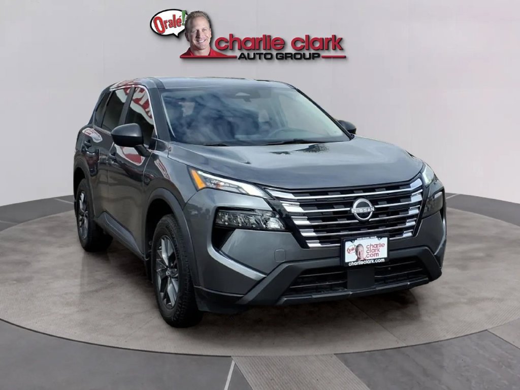 Used 2025 Nissan Rogue S FWD image 7