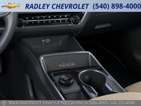 New 2026 Chevrolet Equinox ACTIV w/ Convenience Package III image 23