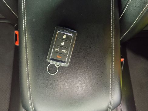 Used 2023 Jeep Grand Cherokee Altitude AWD/4WD image 32