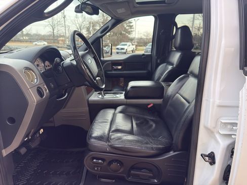 Used 2004 Ford F150 XLT image 12