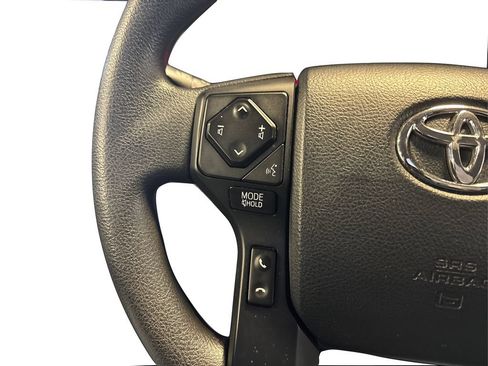 Used 2020 Toyota Tacoma SR AWD/4WD image 34