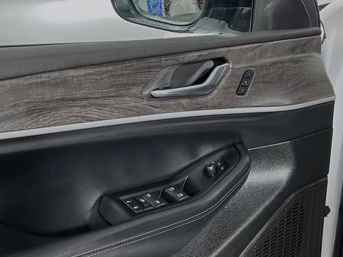 Used 2024 Jeep Grand Cherokee Limited image 17