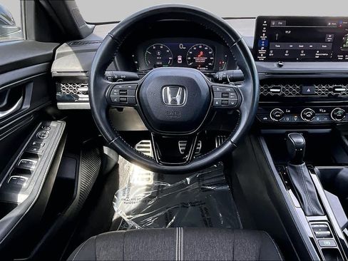 Used 2024 Honda Accord Sport image 5