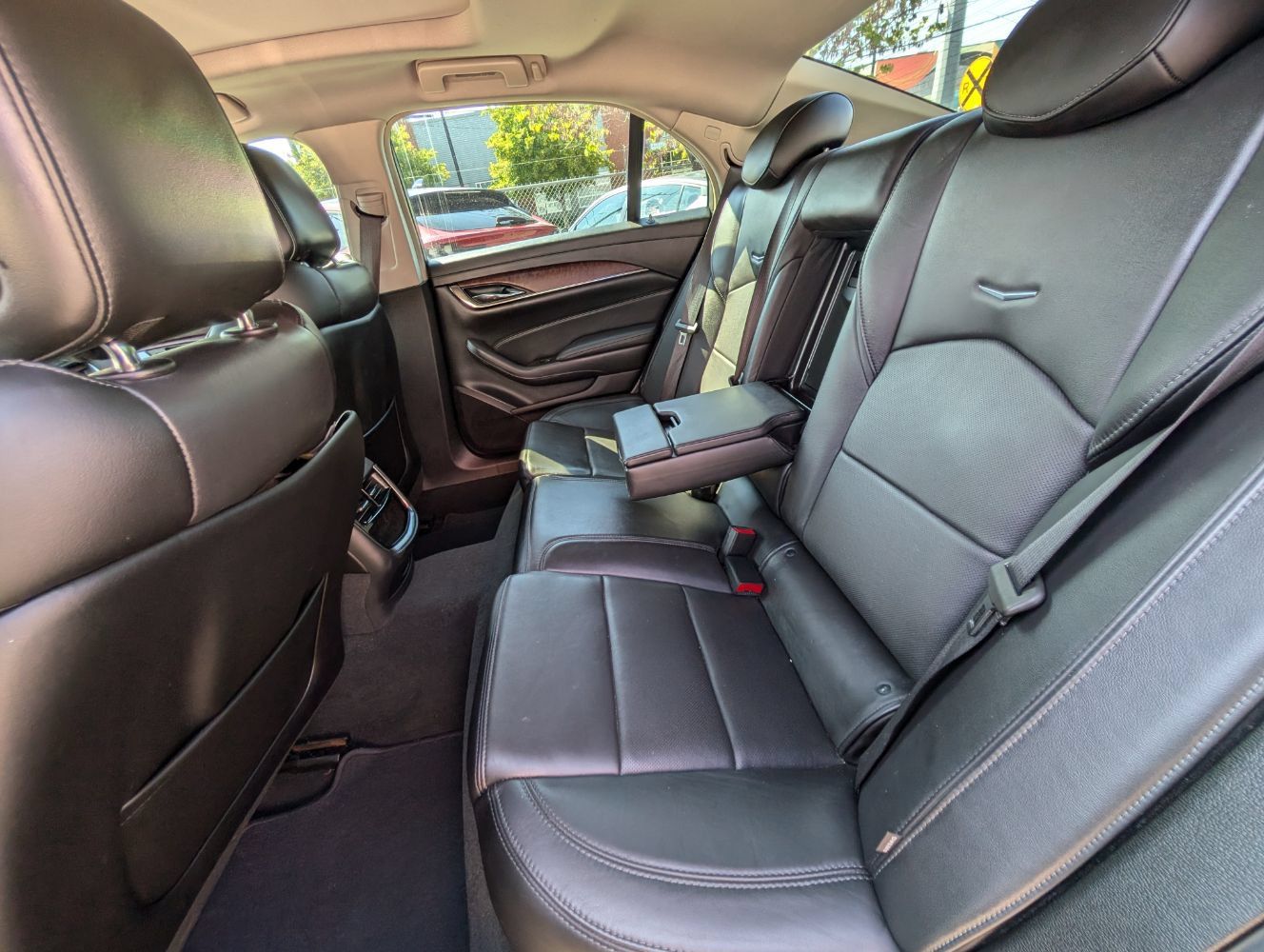 Used 2018 Cadillac CTS Luxury RWD image 17