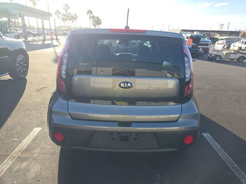 Used 2018 Kia Soul image 4