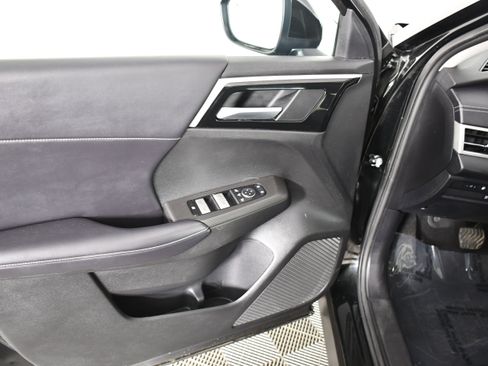 Used 2025 Mitsubishi Outlander SE AWD/4WD image 36