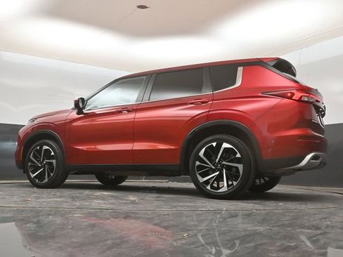 Used 2024 Mitsubishi Outlander SE image 18