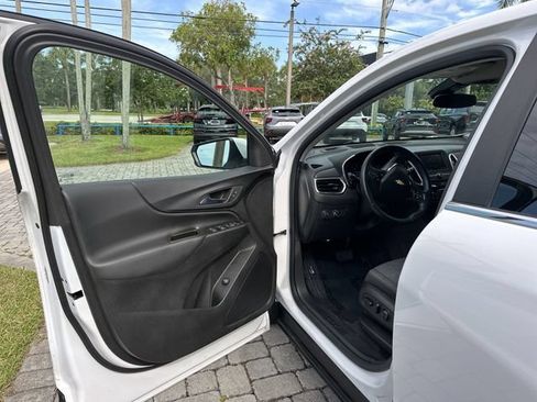 Used 2023 Chevrolet Equinox LT FWD image 22