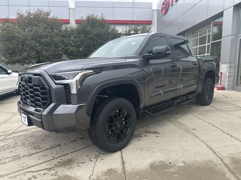Used 2025 Toyota Tundra Limited w/ TRD Off-Road Package AWD/4WD image 3