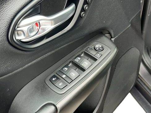 Used 2022 Jeep Cherokee Trailhawk w/ Sun, Sound & Nav Group image 26