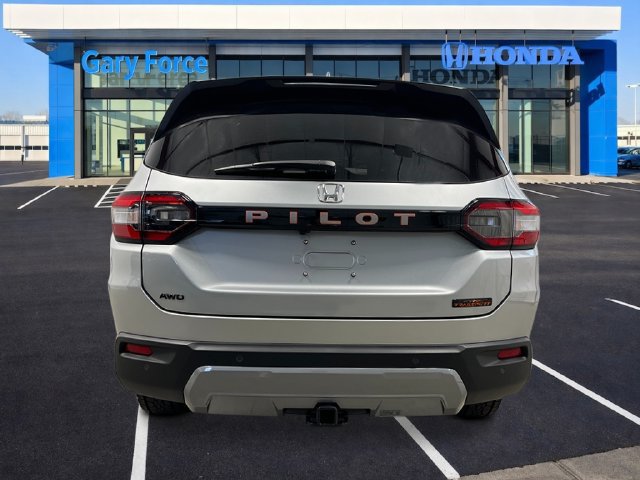 New 2026 Honda Pilot TrailSport image 4